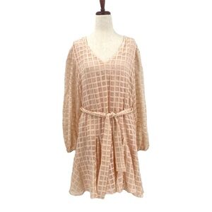 Esmaee Blush Pink Checkered Windowpane V-Neck Dress‎ Small